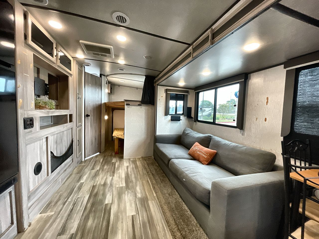 2021 FOREST RIVER SPIRIT 2963BH