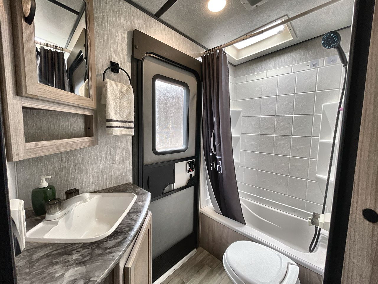 2021 FOREST RIVER SPIRIT 2963BH