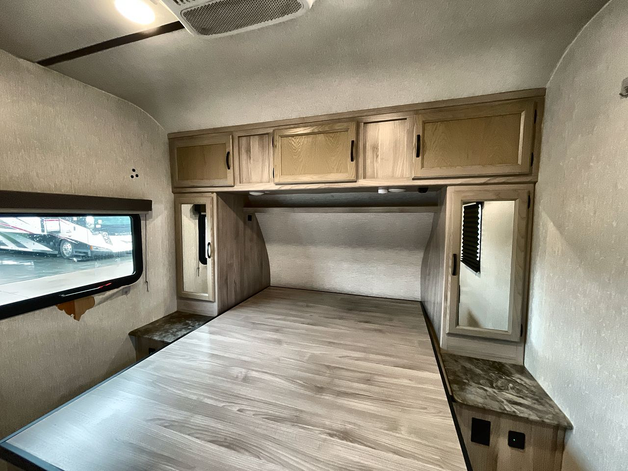 2021 FOREST RIVER SPIRIT 2963BH
