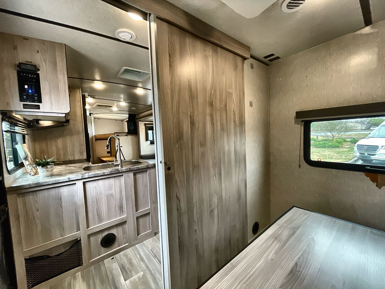 2021 FOREST RIVER SPIRIT 2963BH