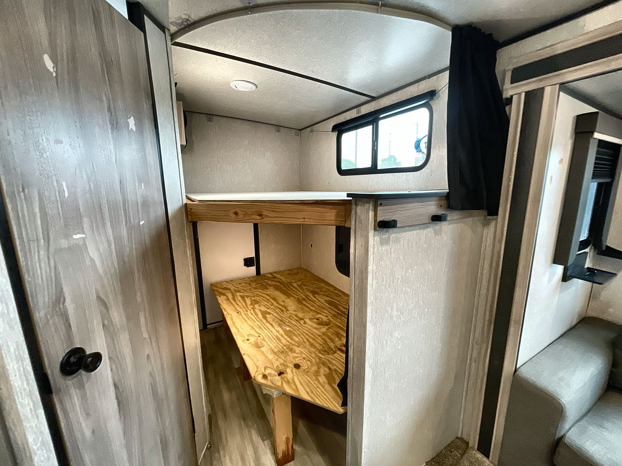 2021 FOREST RIVER SPIRIT 2963BH