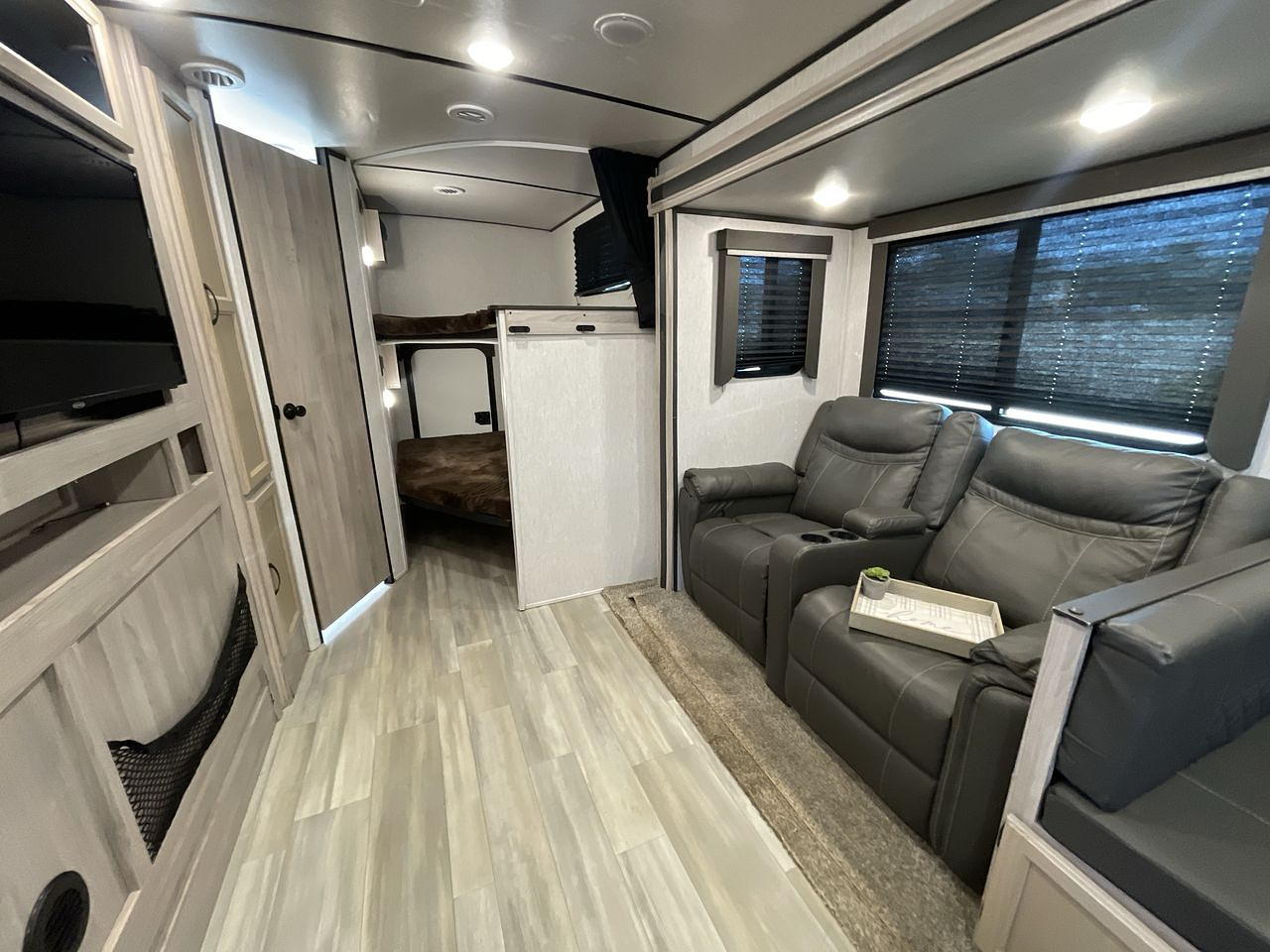 2021 COACHMEN SPIRIT 2963BH