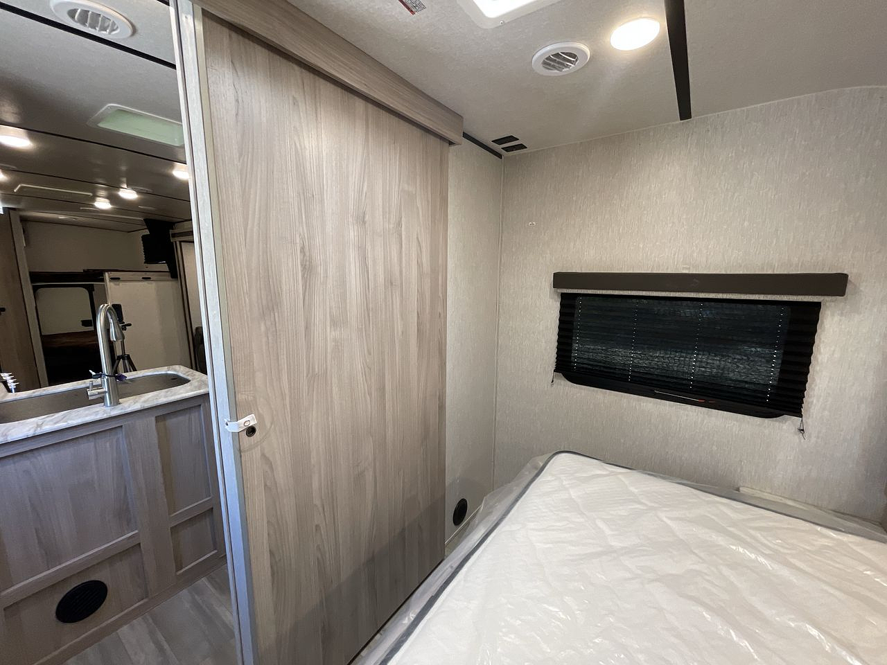 2021 COACHMEN SPIRIT 2963BH