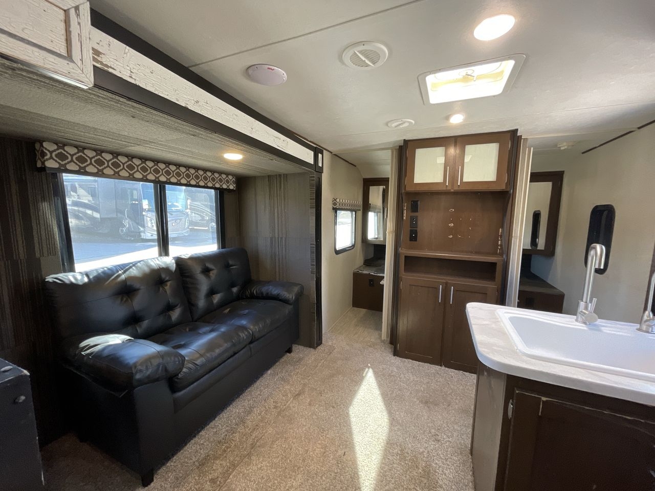 2019 FOREST RIVER TRACER 31BHD