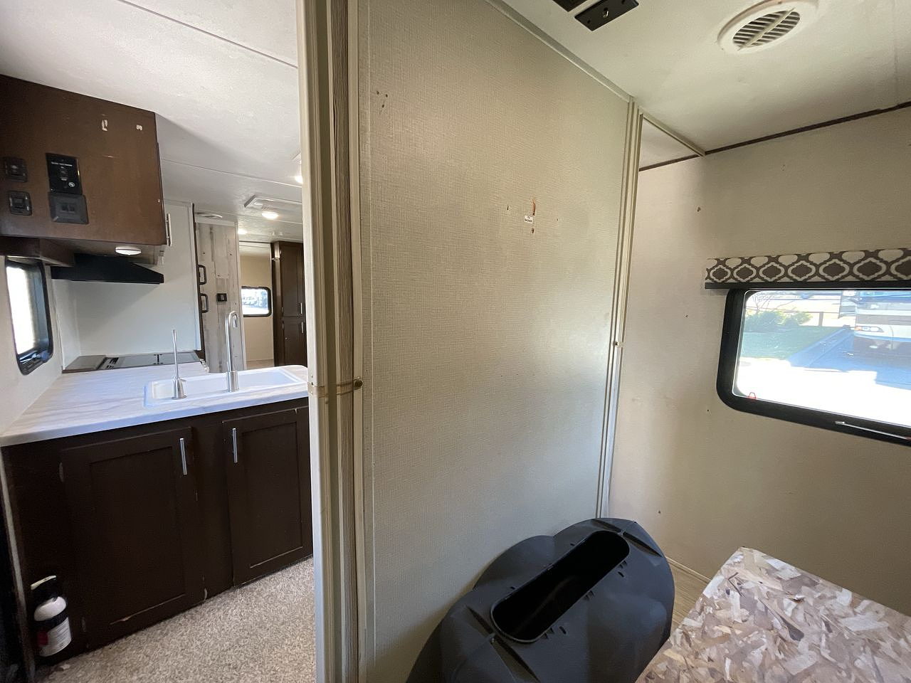 2019 FOREST RIVER TRACER 31BHD