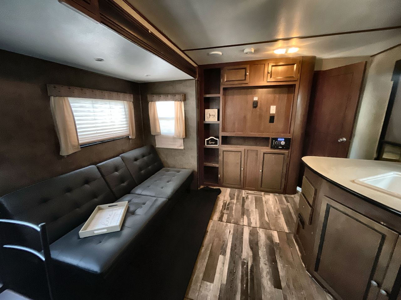 2016 LAYTON 305BH