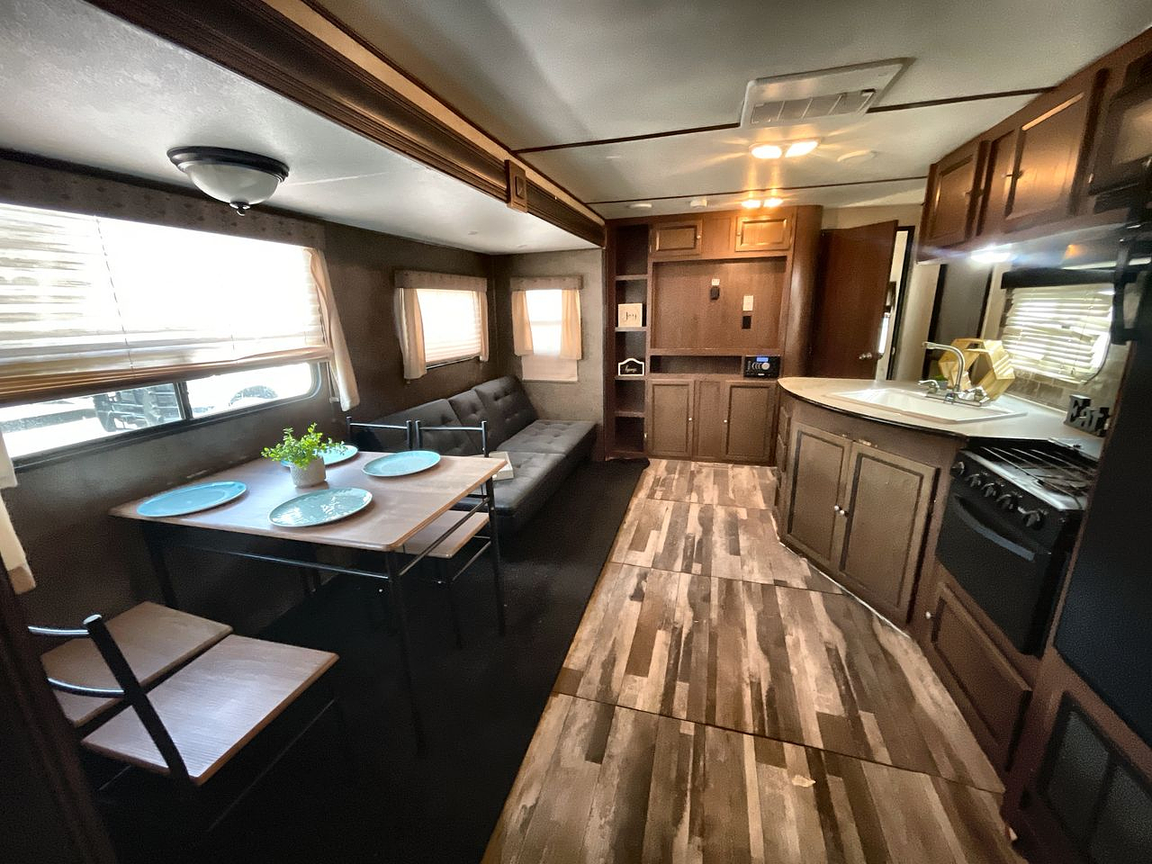 2016 LAYTON 305BH
