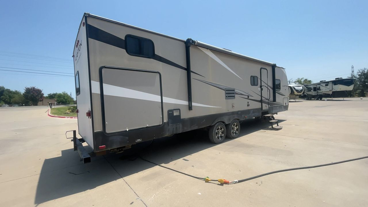2016 LAYTON 305BH