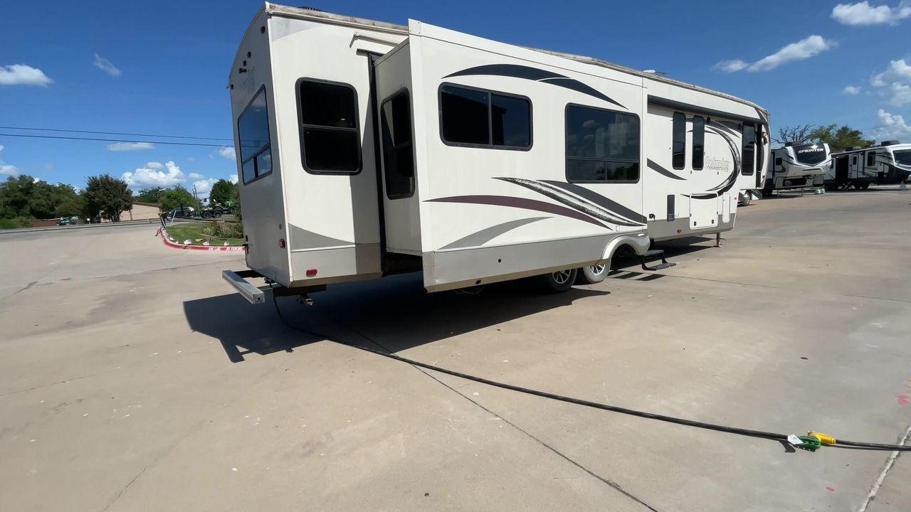 2016 FOREST RIVER COLUMBUS 377MBC