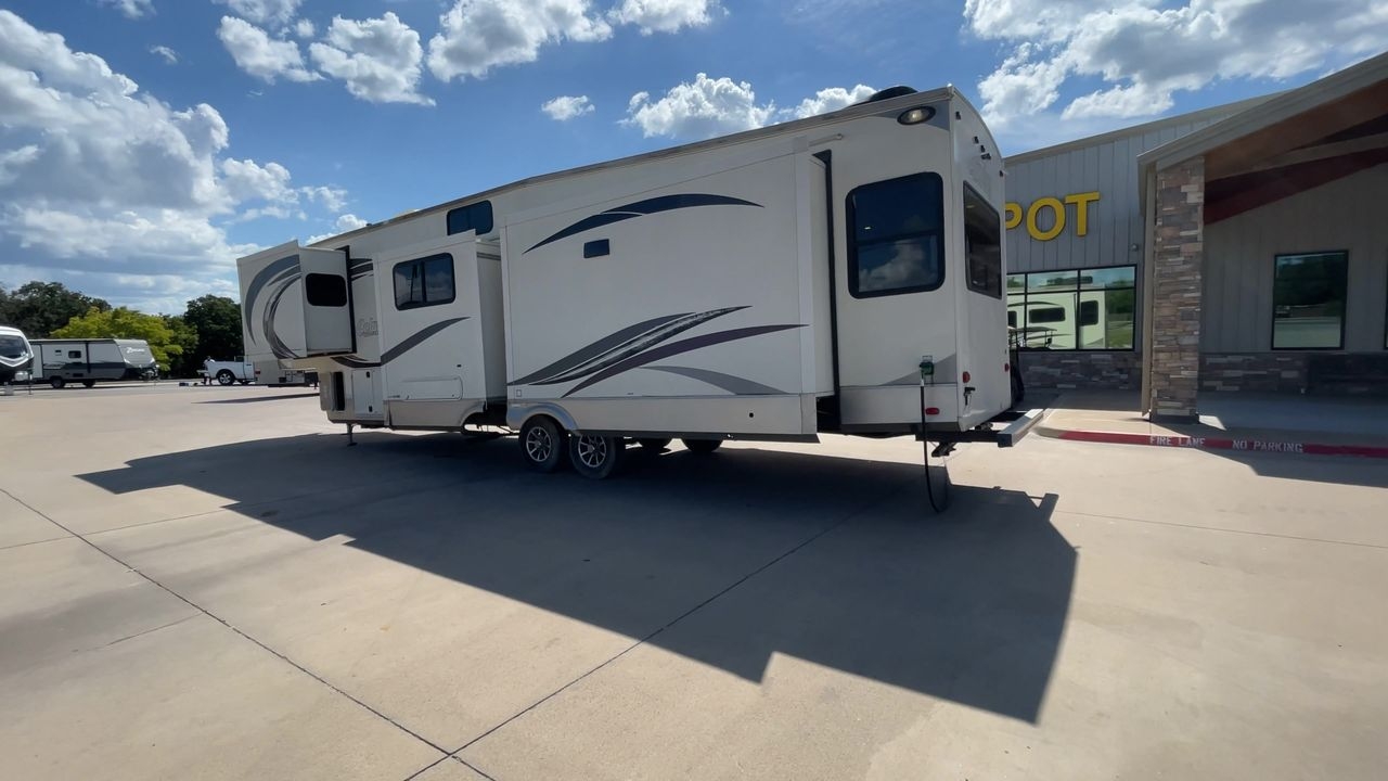 2016 FOREST RIVER COLUMBUS 377MBC