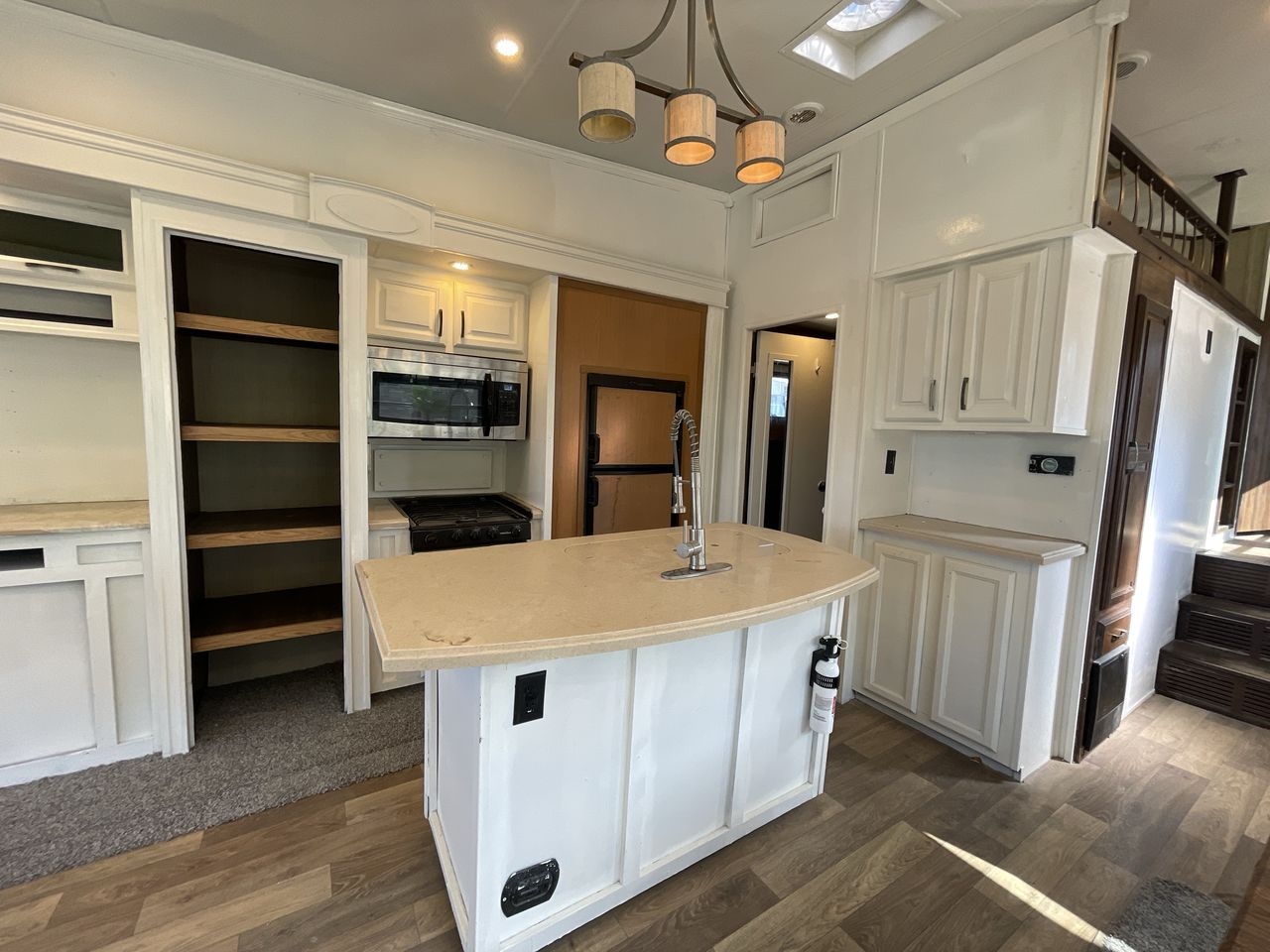 2016 FOREST RIVER COLUMBUS 377MBC