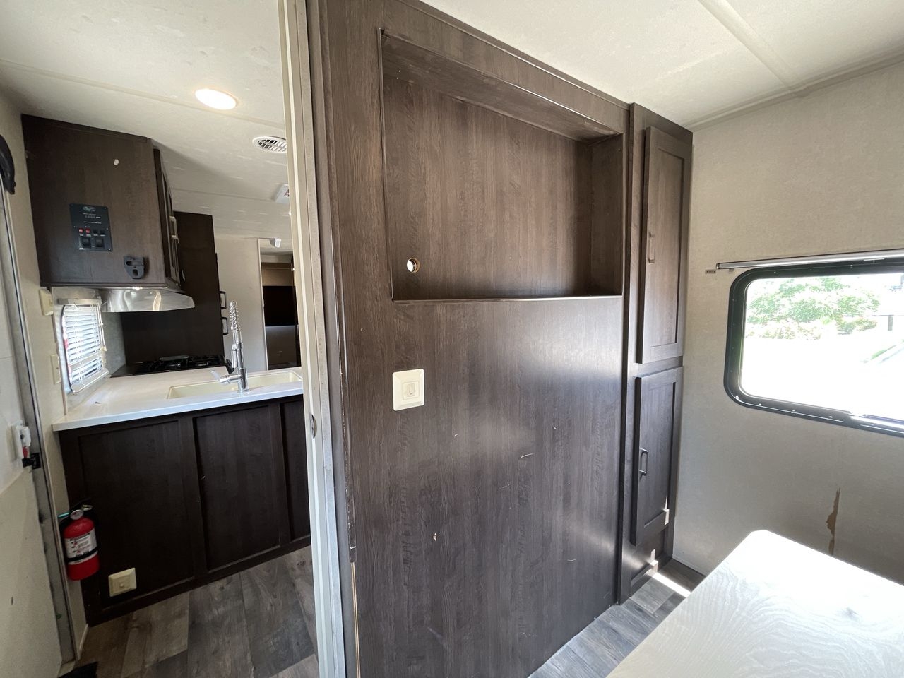 2018 FOREST RIVER SALEM 32BHDS