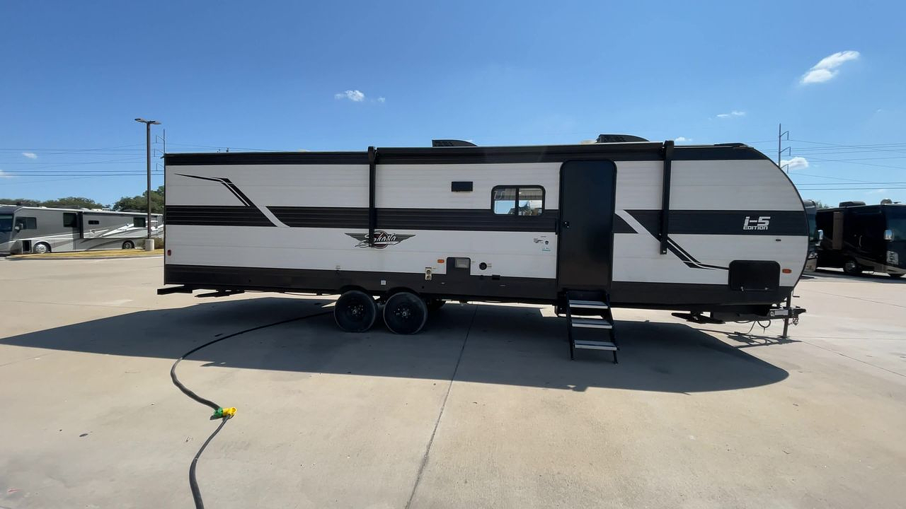 2023 FOREST RIVER SHASTA 532DS