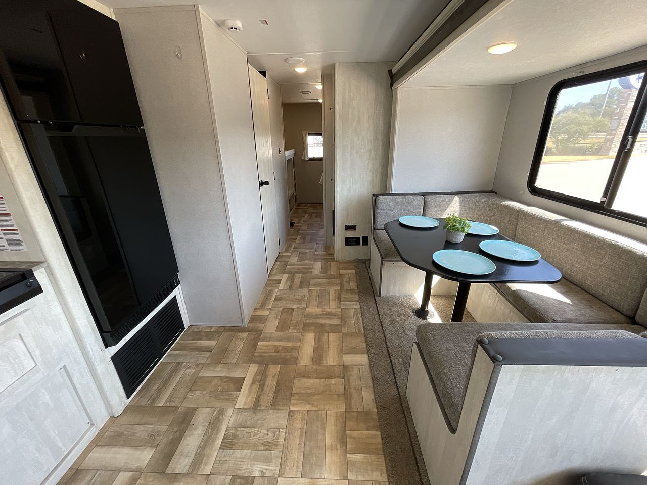 2023 FOREST RIVER SHASTA 532DS