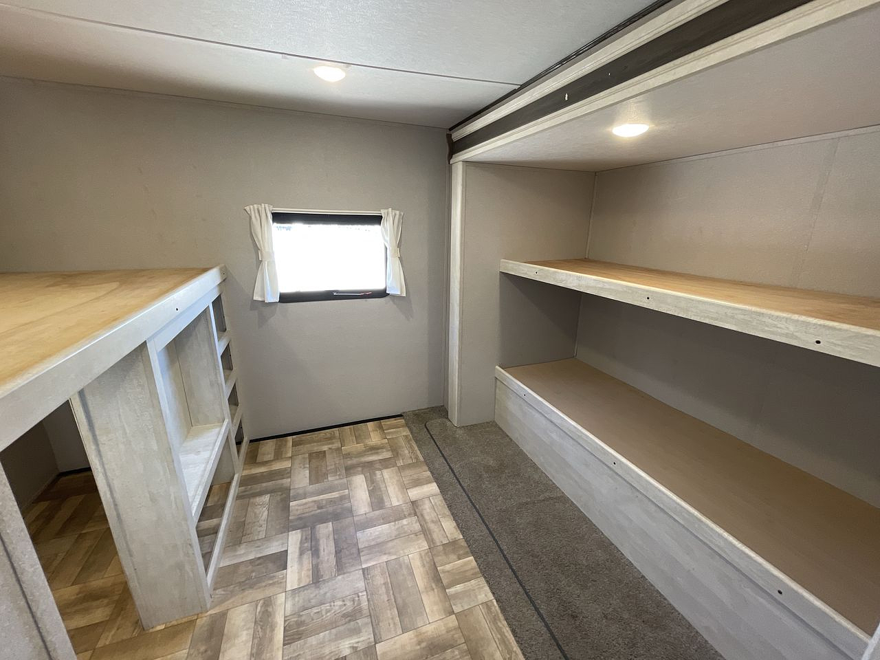 2023 FOREST RIVER SHASTA 532DS