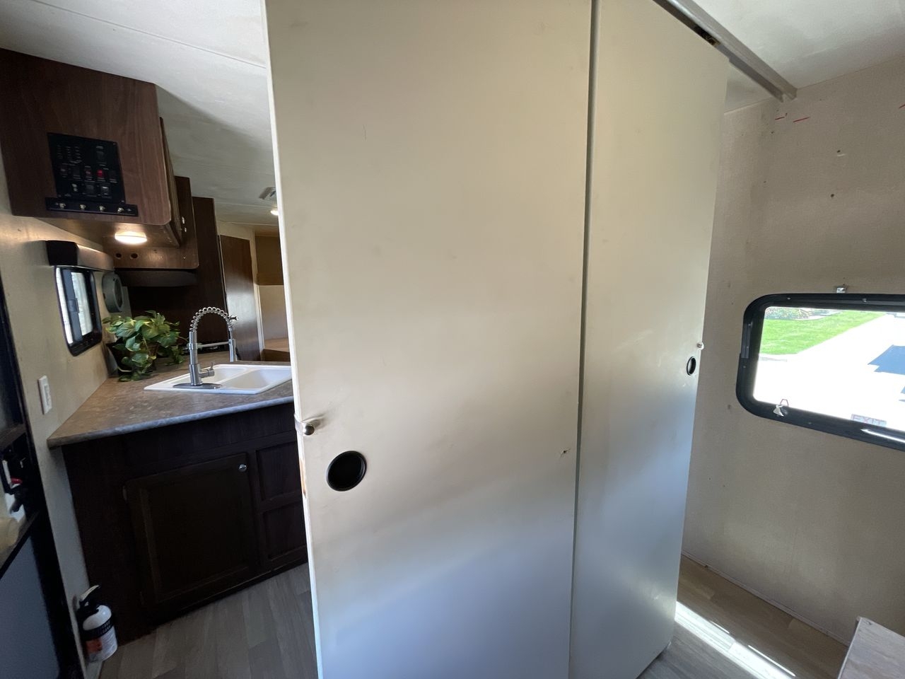 2017 KEYSTONE COLEMAN 263BH