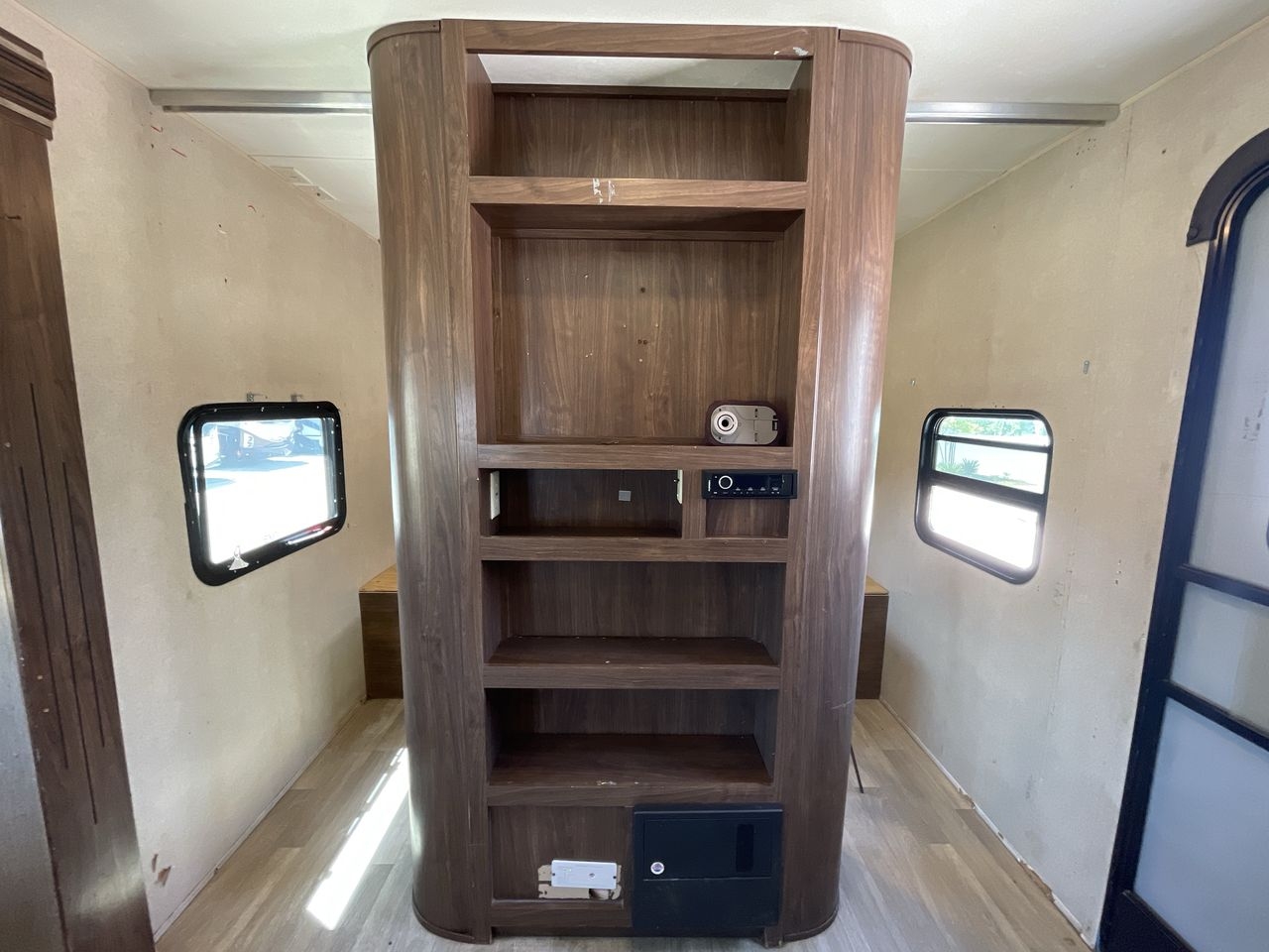 2017 KEYSTONE COLEMAN 263BH