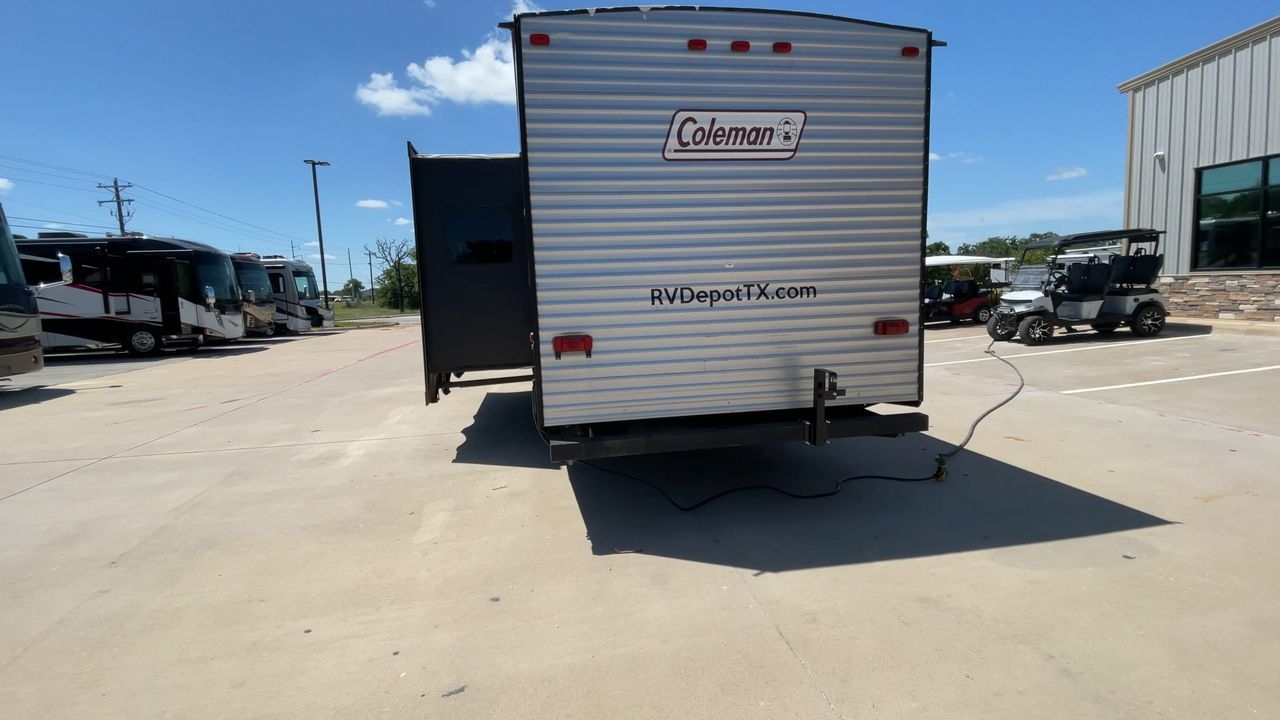 2017 KEYSTONE COLEMAN 263BH