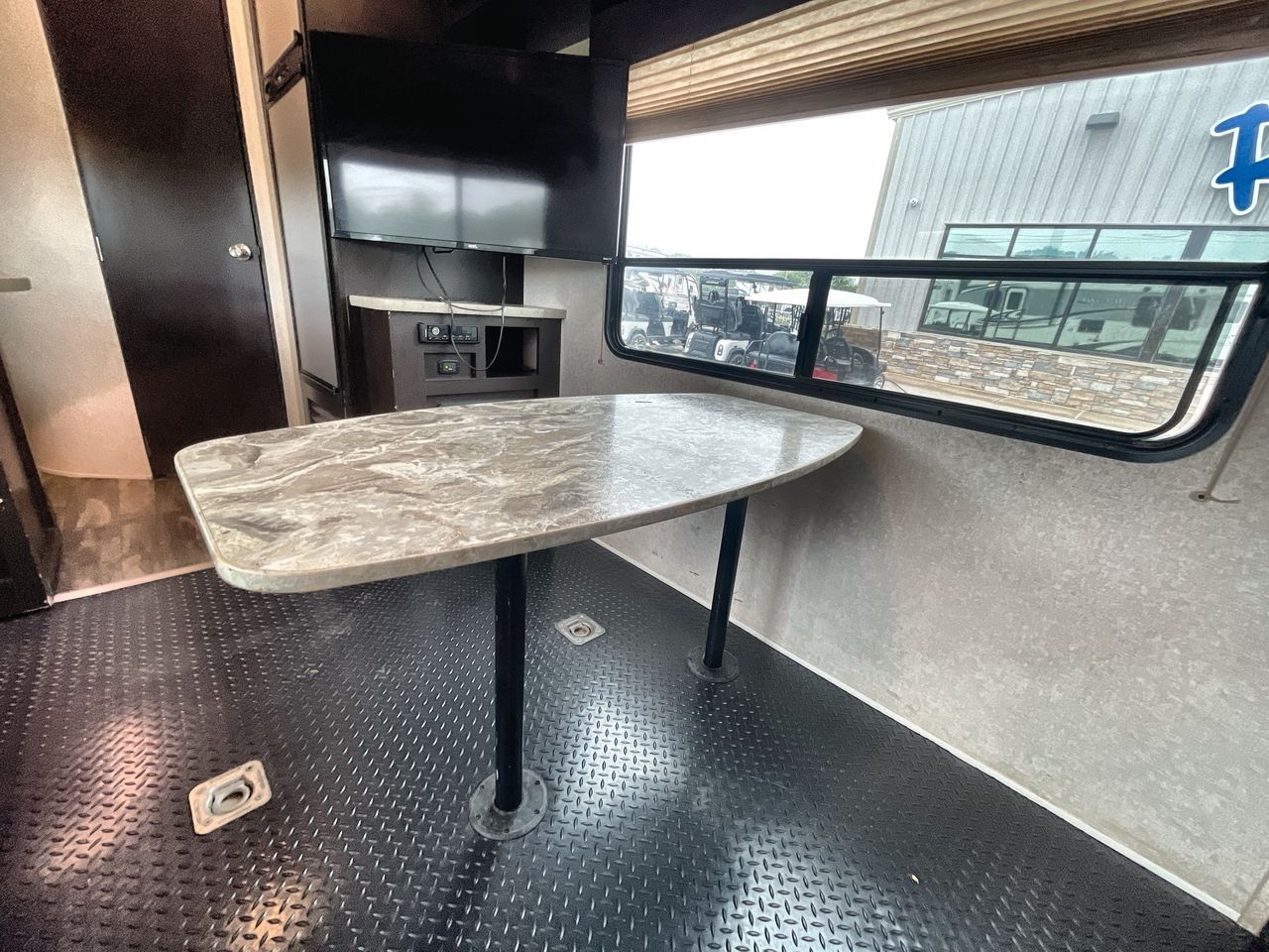 2017 JAYCO OCTANE 30F