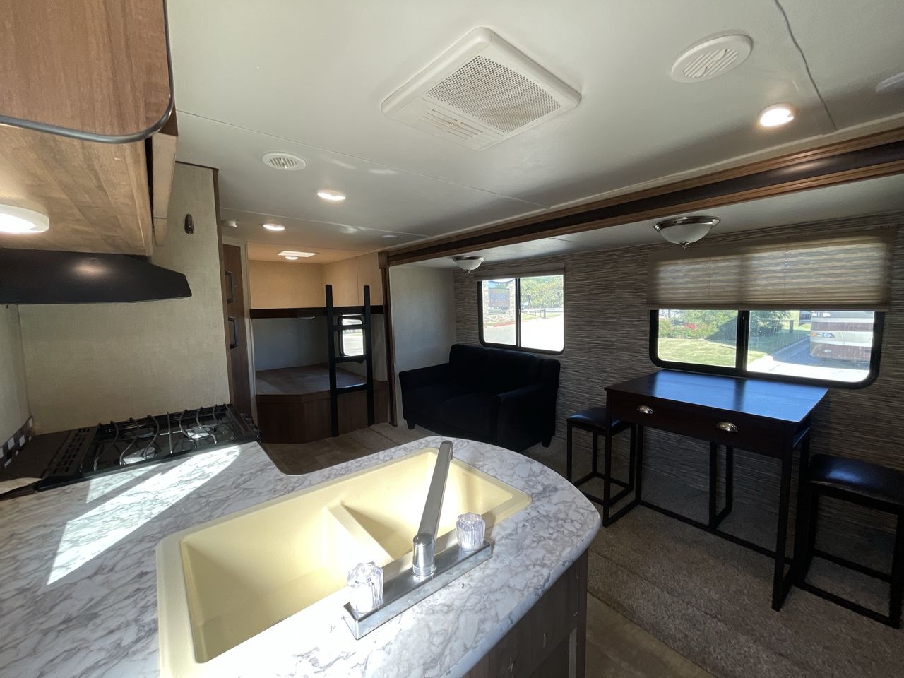 2018 GULF STREAM CONQUEST 268BH