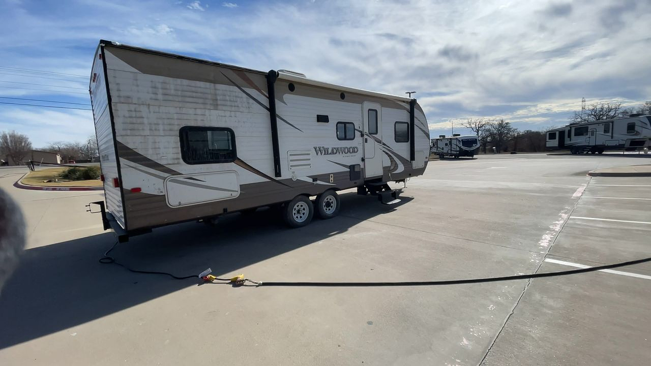 2016 FOREST RIVER WILDWOOD 28DBUD