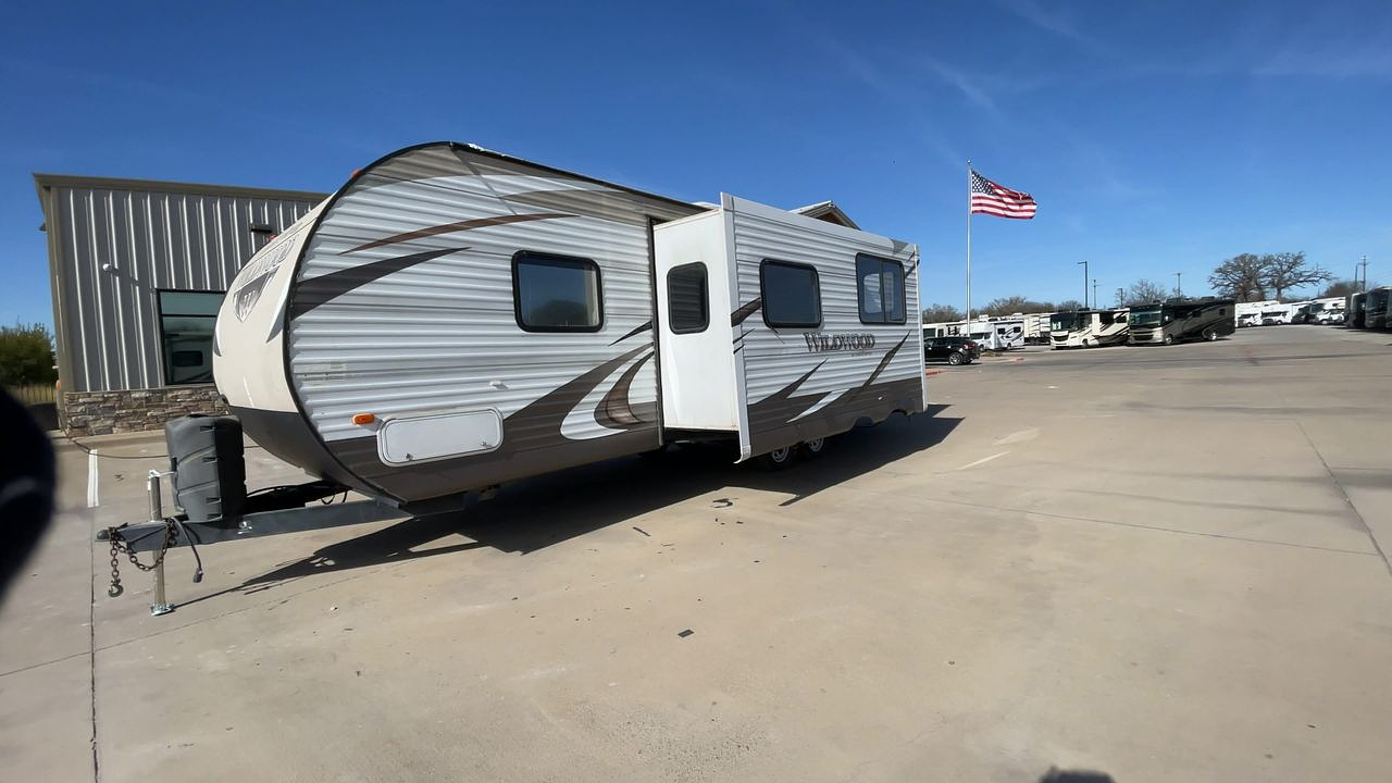2016 FOREST RIVER WILDWOOD 28DBUD