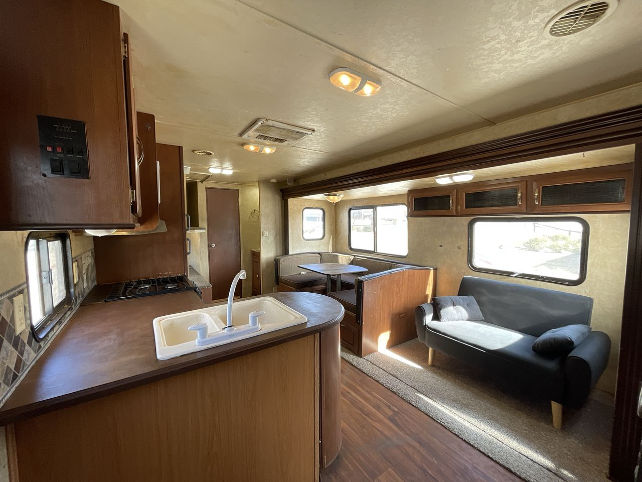 2016 FOREST RIVER WILDWOOD 28DBUD