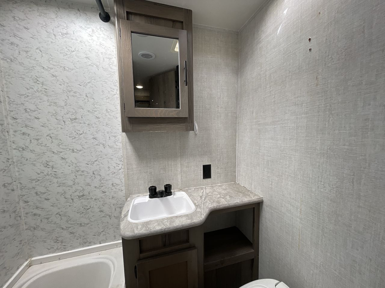 2021 GULF STREAM KINGSPORT 279BH