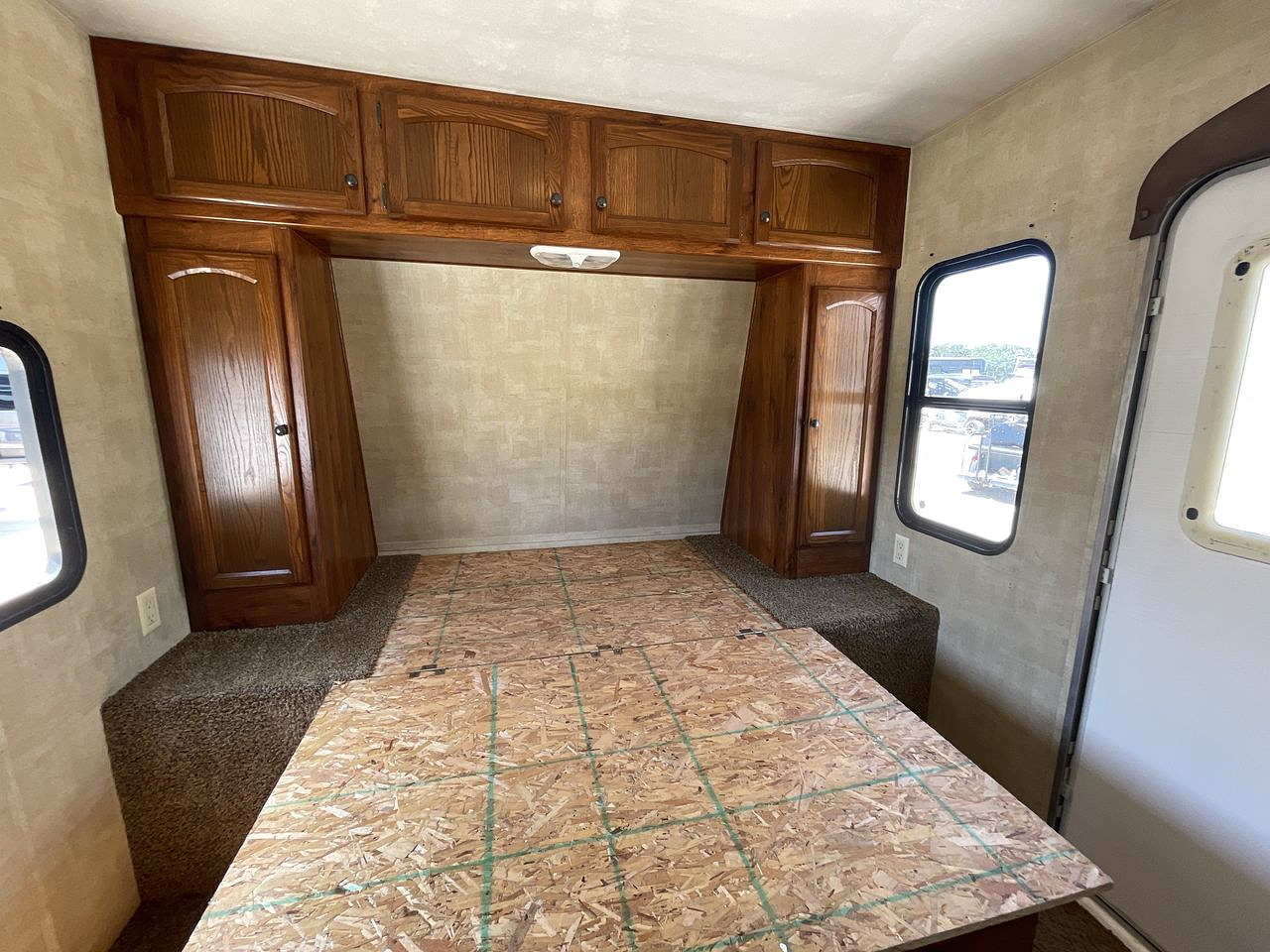 2013 KEYSTONE HIDEOUT 26RLS