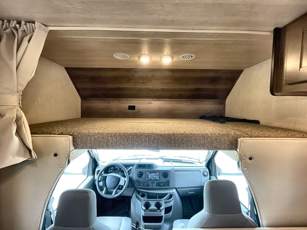 2026 NEXUS TRIUMPH 29T