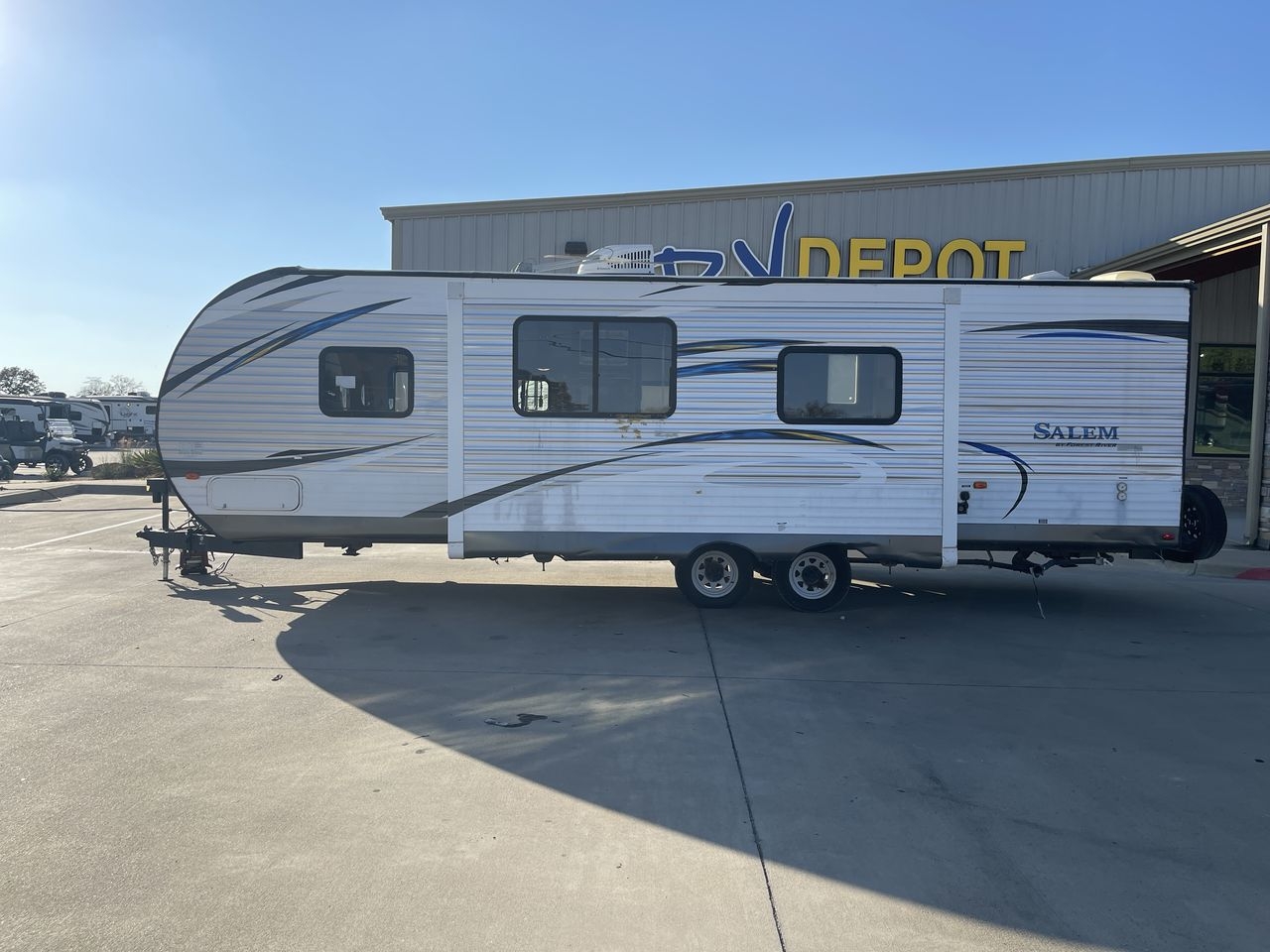 2017 SALEM 27DBK