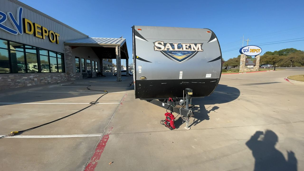2017 SALEM 27DBK