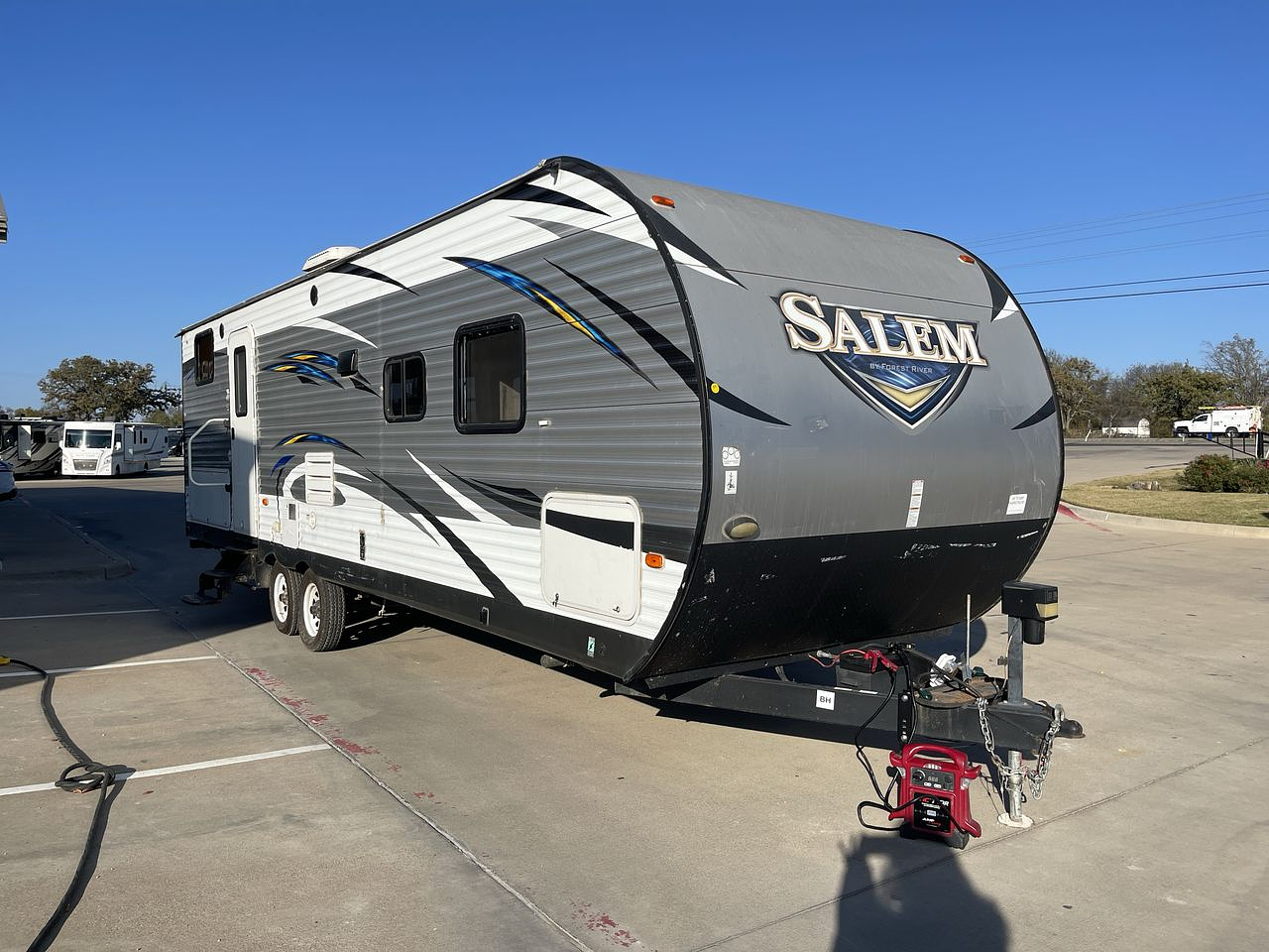 2017 SALEM 27DBK