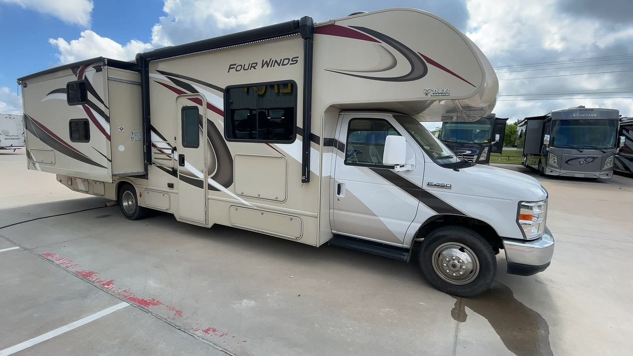2019 THOR FOUR WINDS 30D