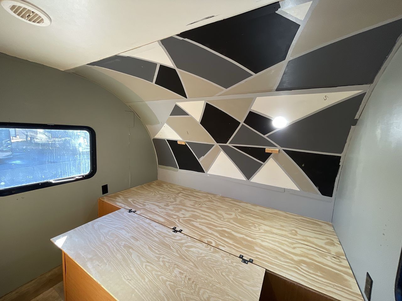 2018 GULFSTREAM CONQUEST