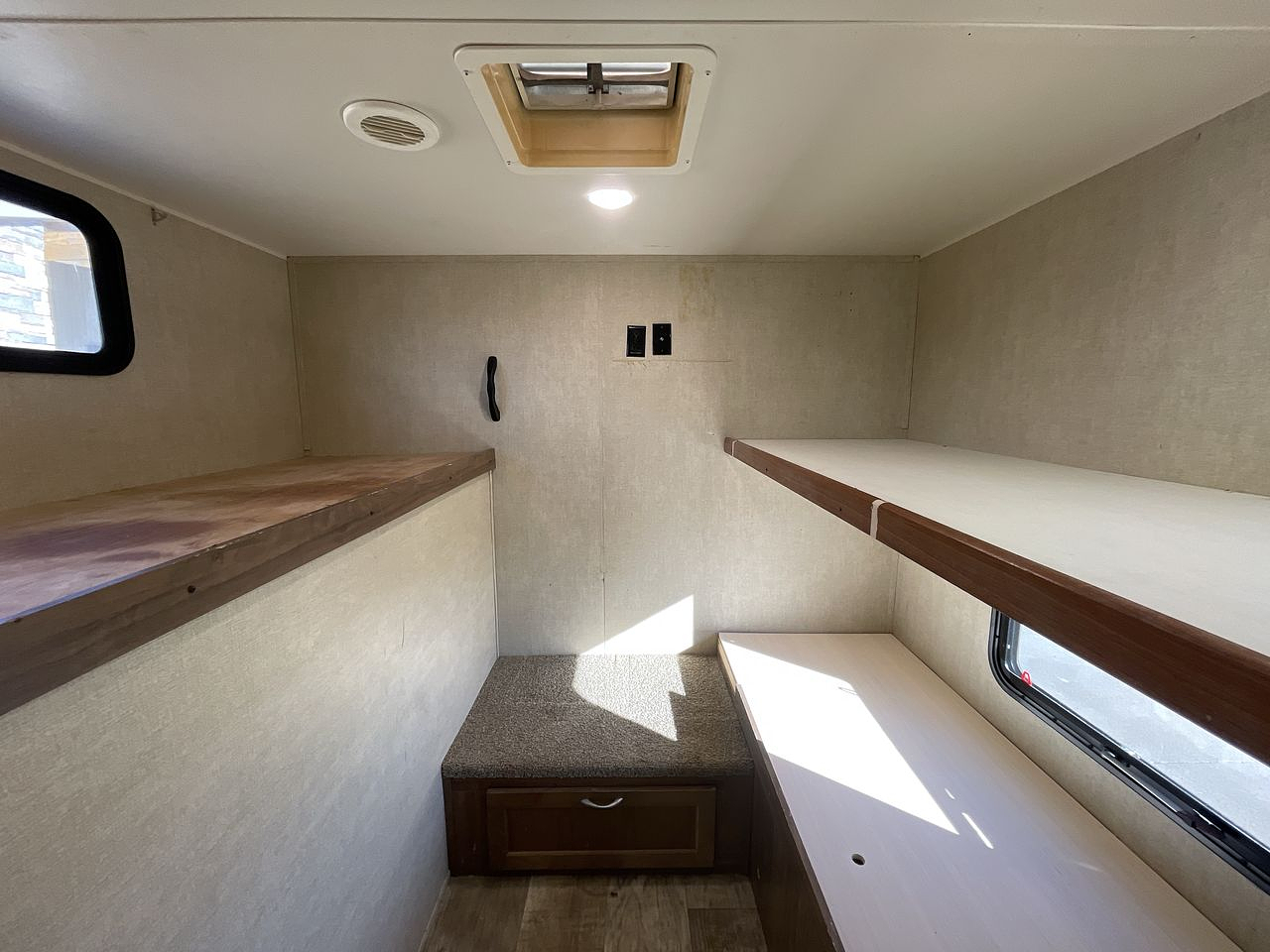 2018 GULFSTREAM CONQUEST