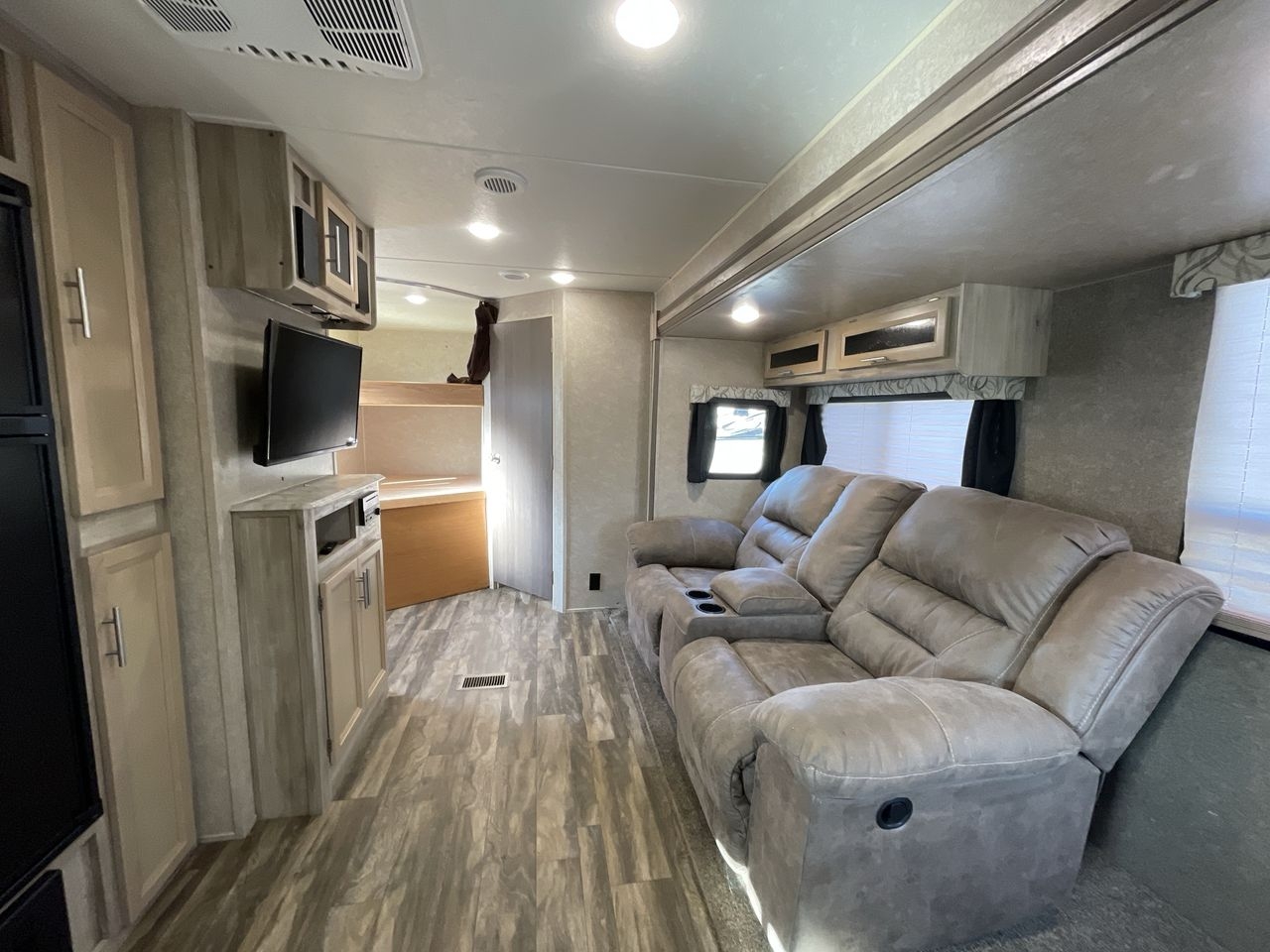 2019 COACHMEN CATALINA 273BHSCK