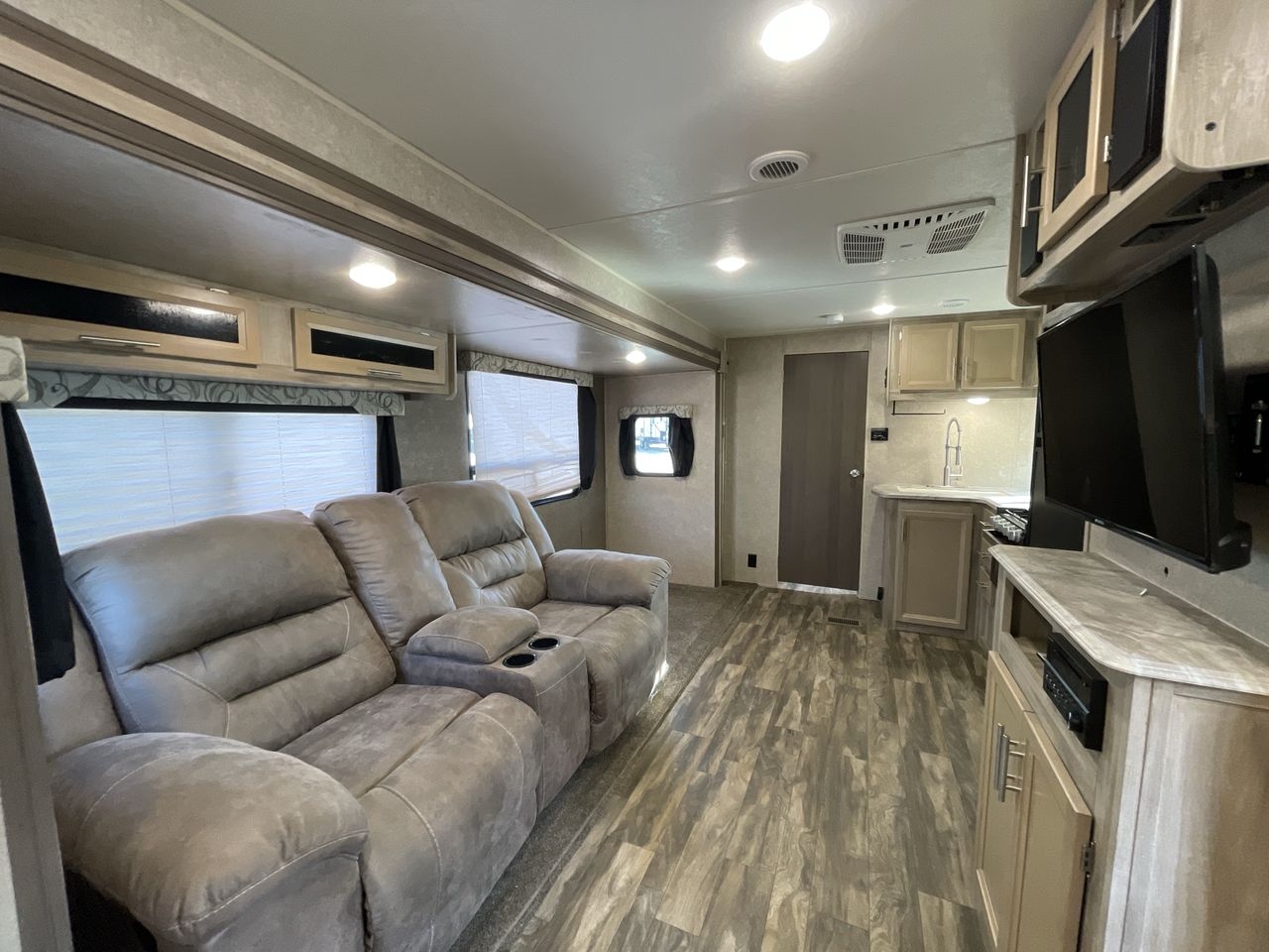 2019 COACHMEN CATALINA 273BHSCK