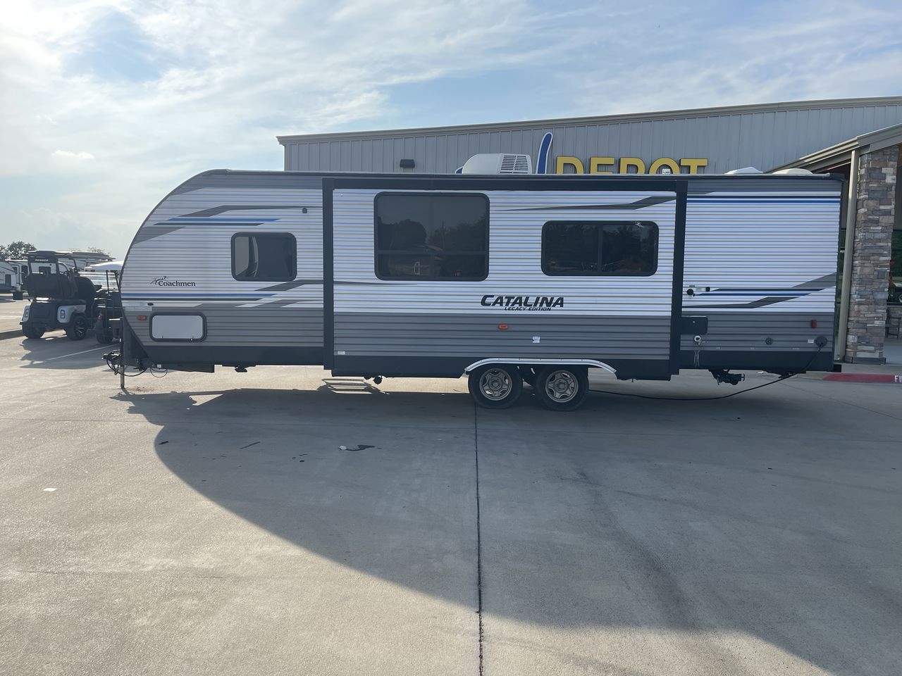 2019 COACHMEN CATALINA 273BHSCK