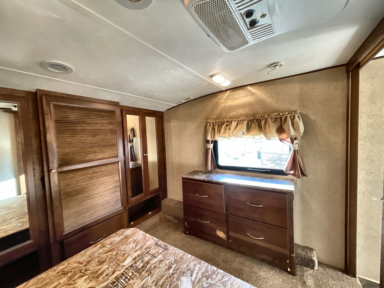 2015 FOREST RIVER CHAPARRAL 360IBL