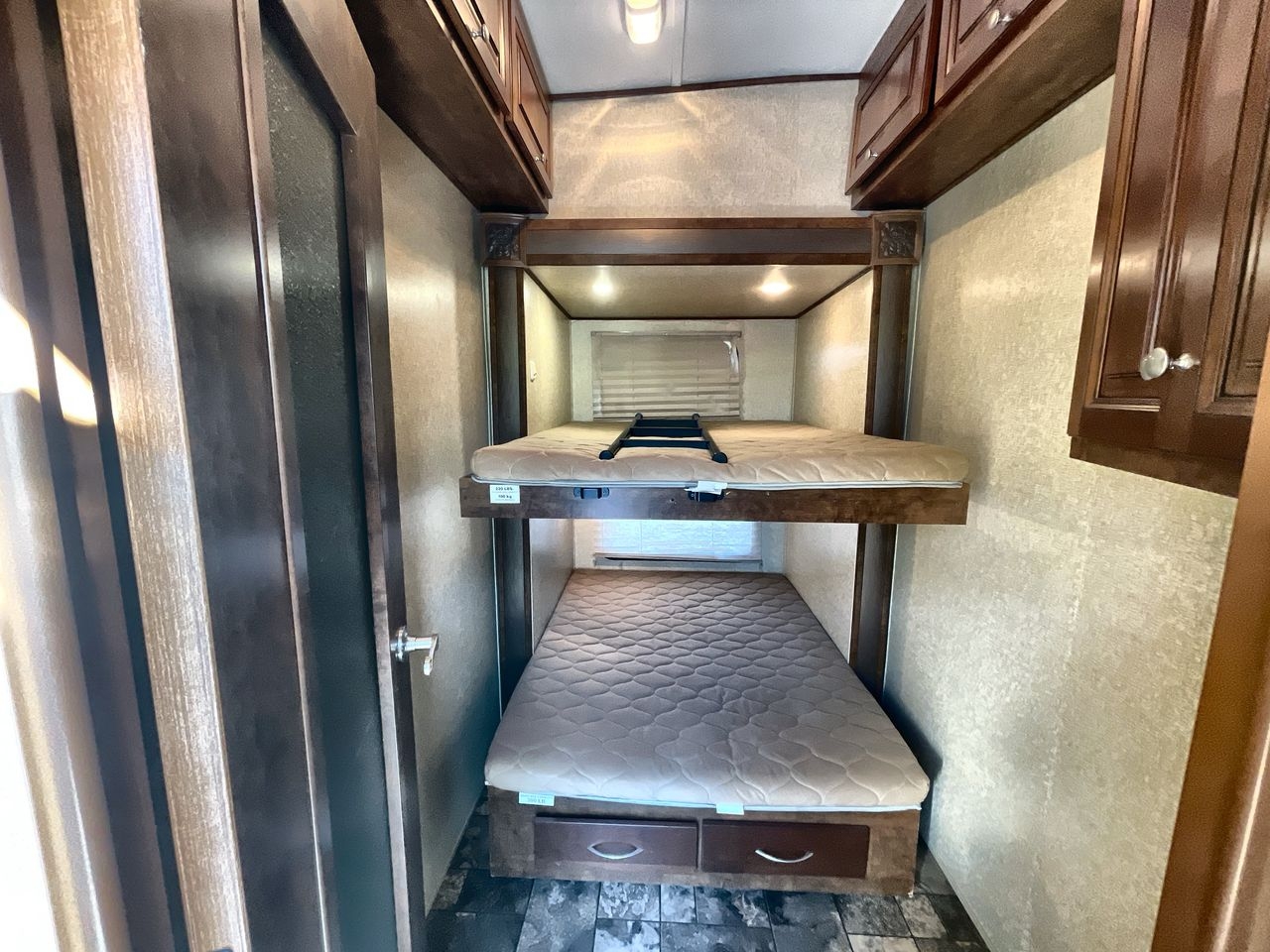 2015 FOREST RIVER CHAPARRAL 360IBL