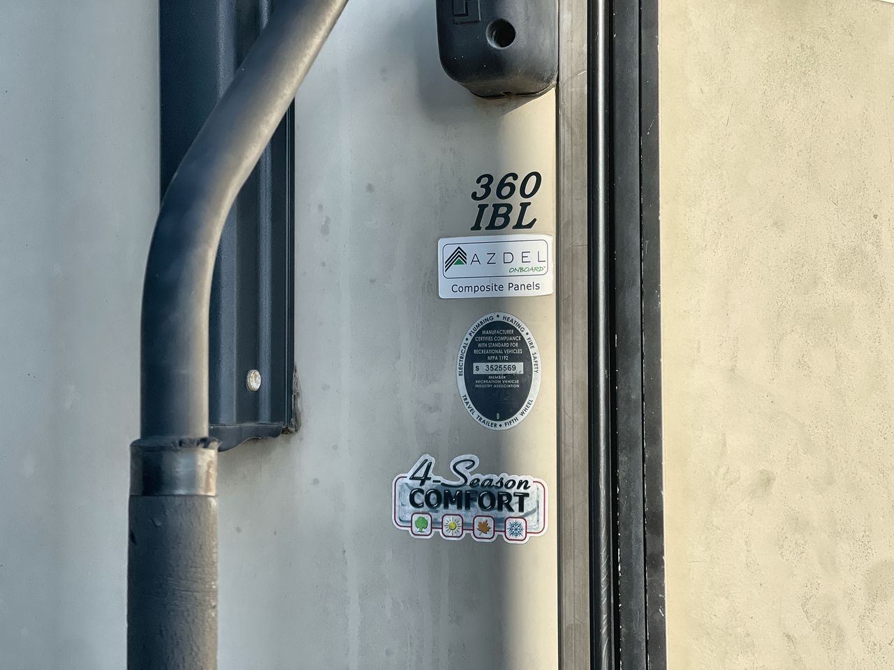 2015 FOREST RIVER CHAPARRAL 360IBL