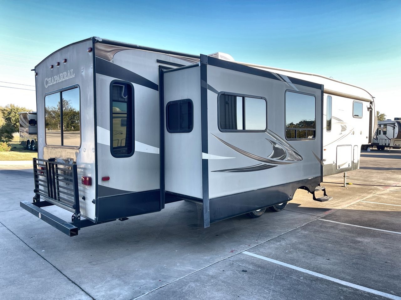 2015 FOREST RIVER CHAPARRAL 360IBL