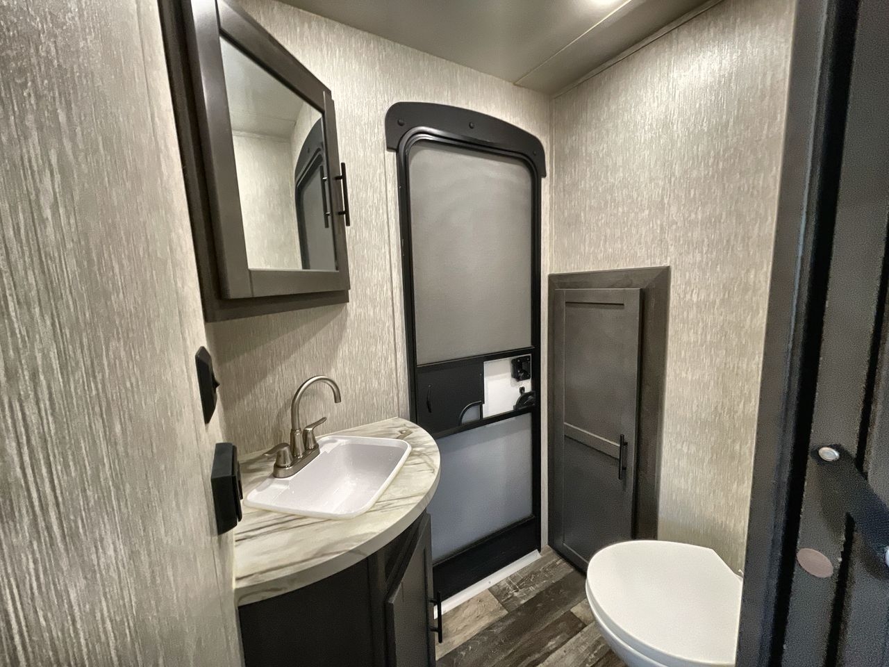 2022 KEYSTONE CRUISER AIRE 33BHB