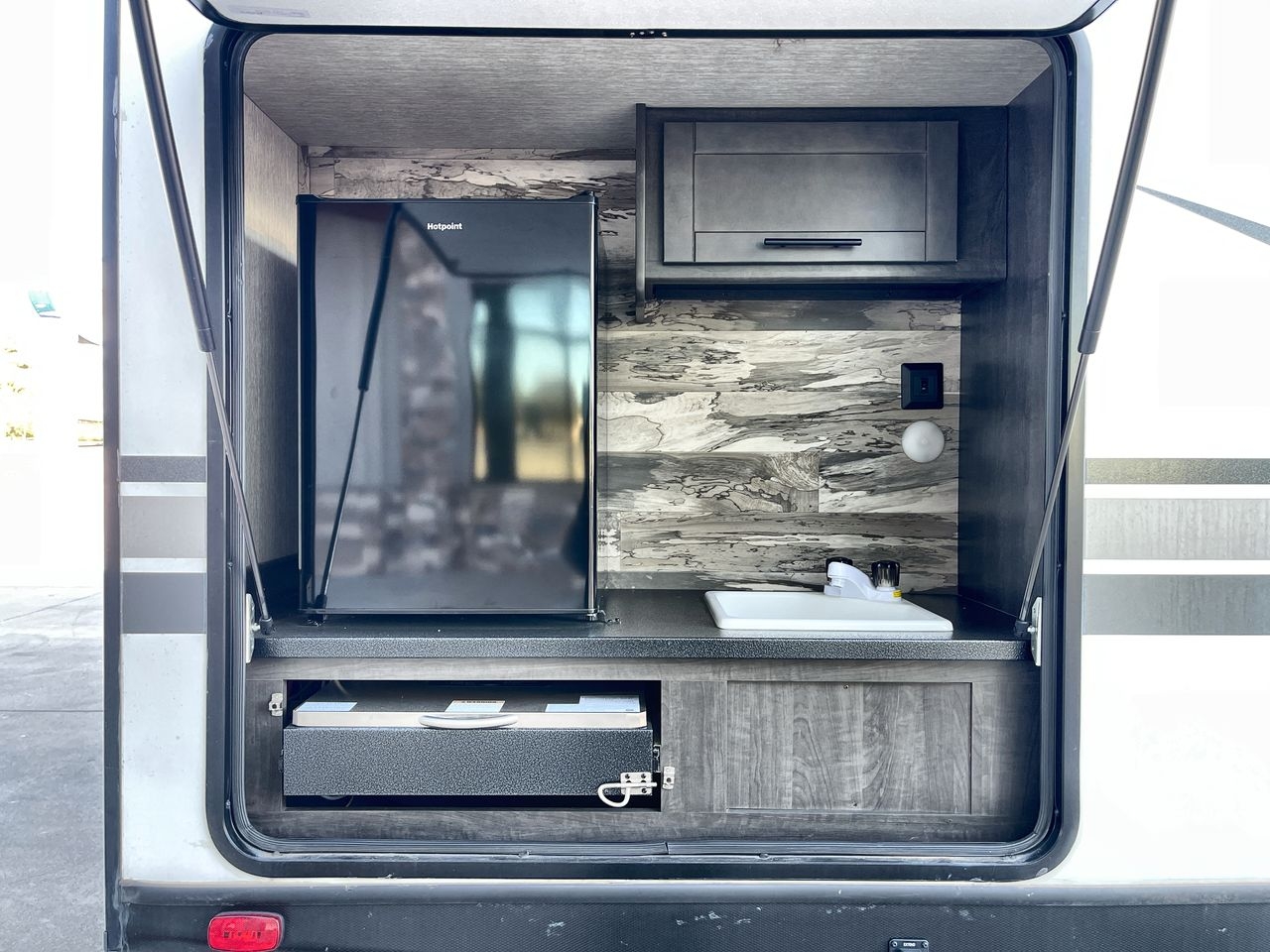 2022 KEYSTONE CRUISER AIRE 33BHB