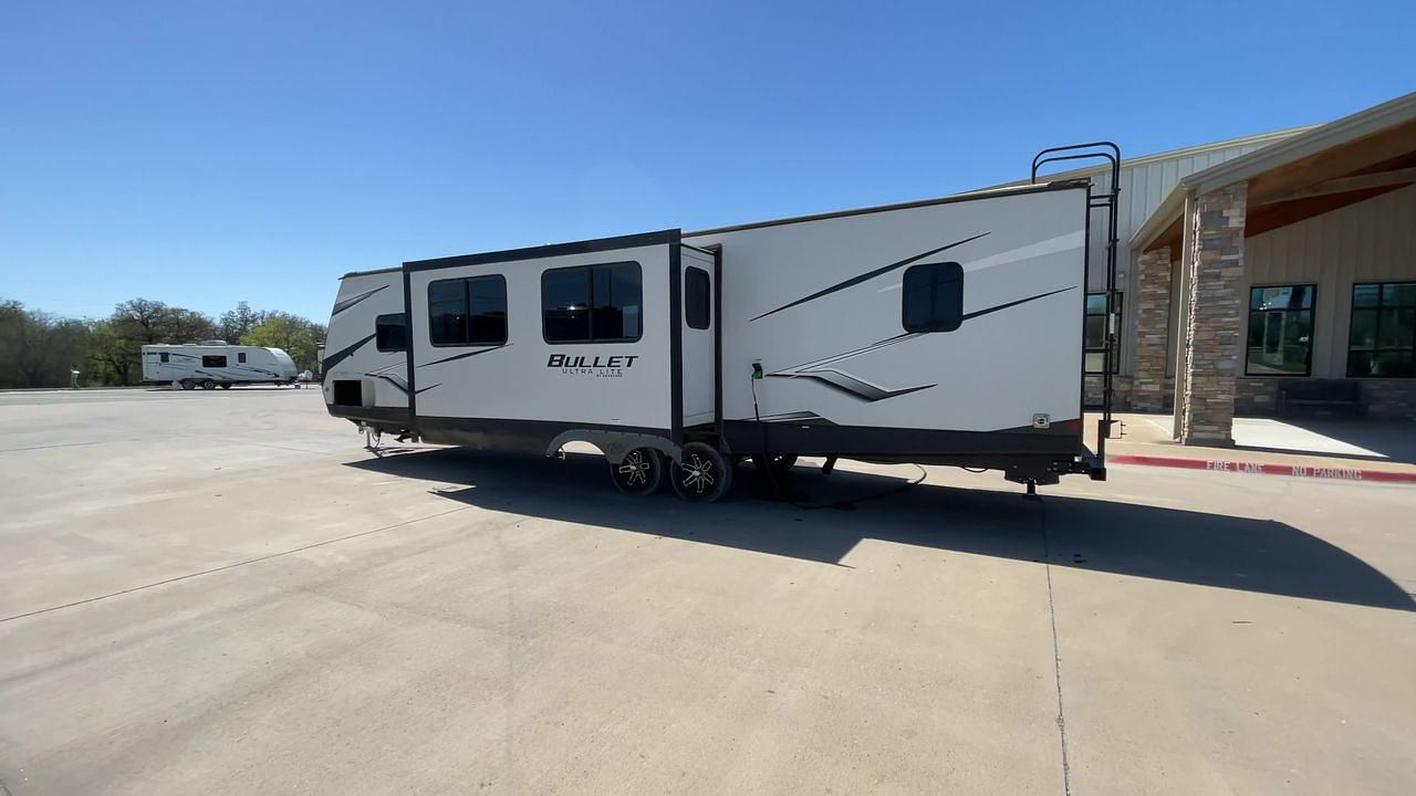 2021 KEYSTONE BULLET 330BHS