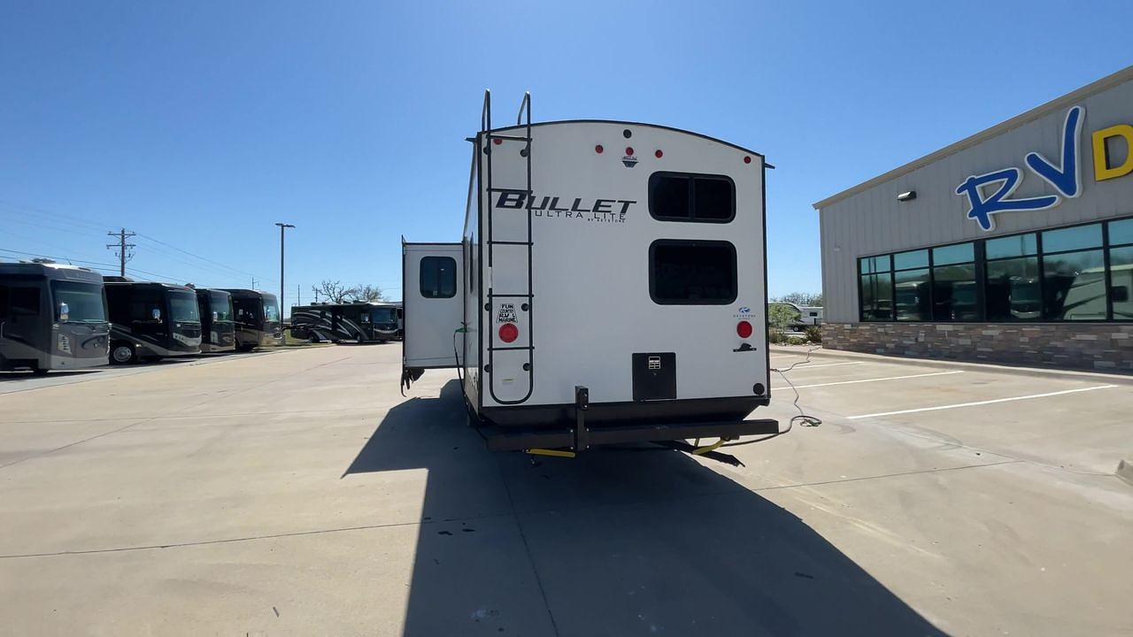 2021 KEYSTONE BULLET 330BHS