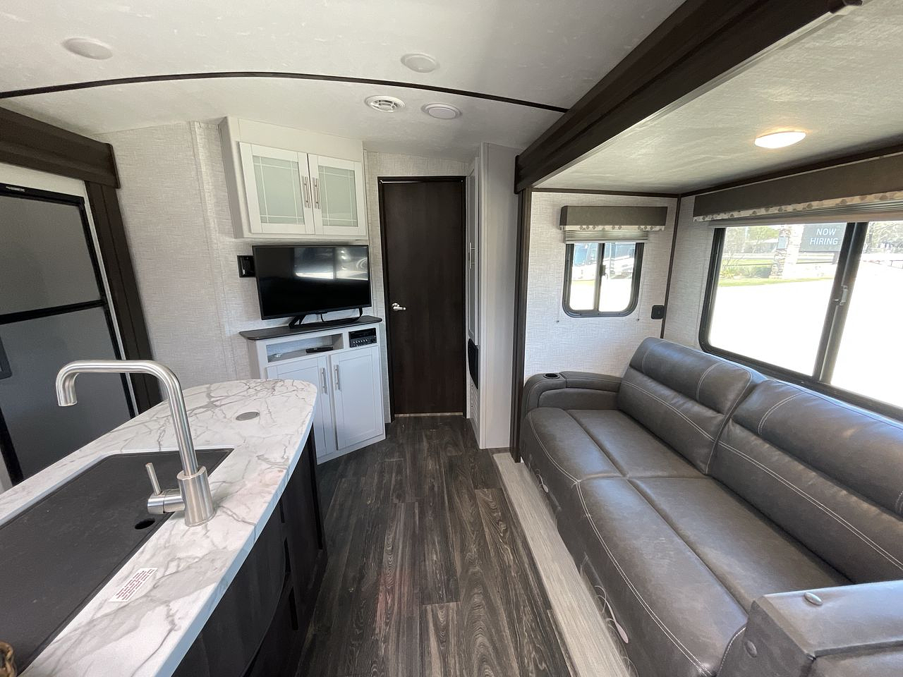 2021 KEYSTONE BULLET 330BHS