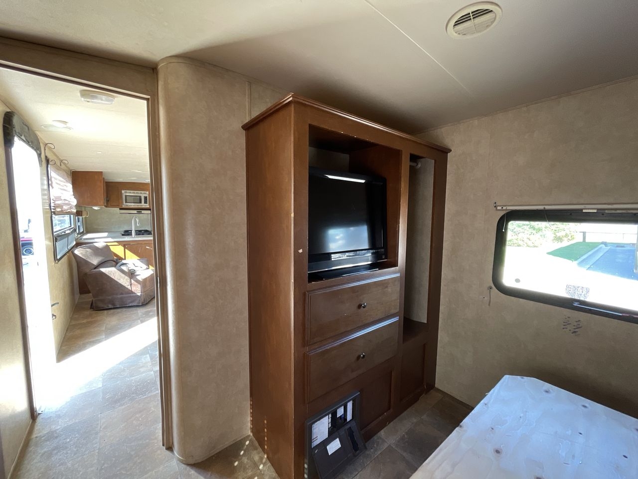 2013 HEMISPHERE 282RK