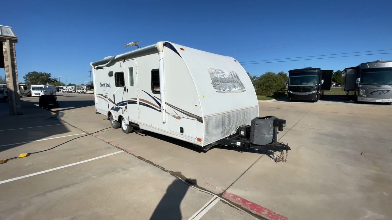 2012 HEARTLAND NORTH TRAIL 21FBS